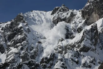 Massive Avalanche से जम्मू और Kashmir का Sonmarg प्रभावित