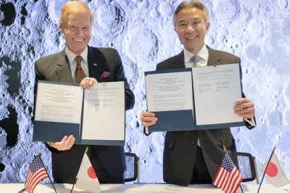 NASA Lunar Missions US, Japanese Astronauts को Moon में भेजेगी 2026 तक