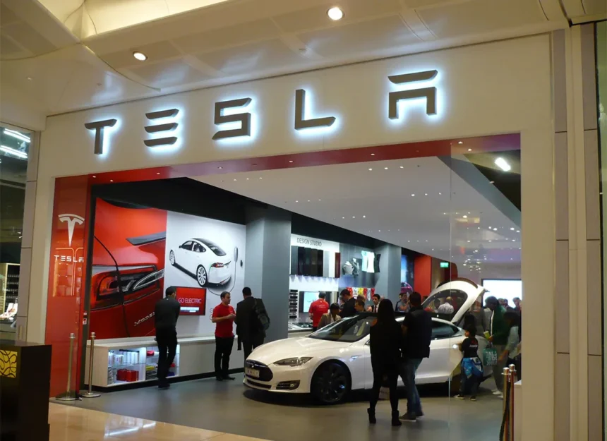 Tesla का भारत में पहला Showroom खोलने की योजना, New Delhi और Mumbai में तलाशे जा रहे हैं स्थान