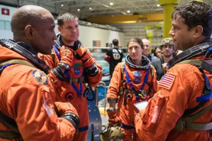 Boeing Starliner’s Manned Mission Delayed Twice Astronauts